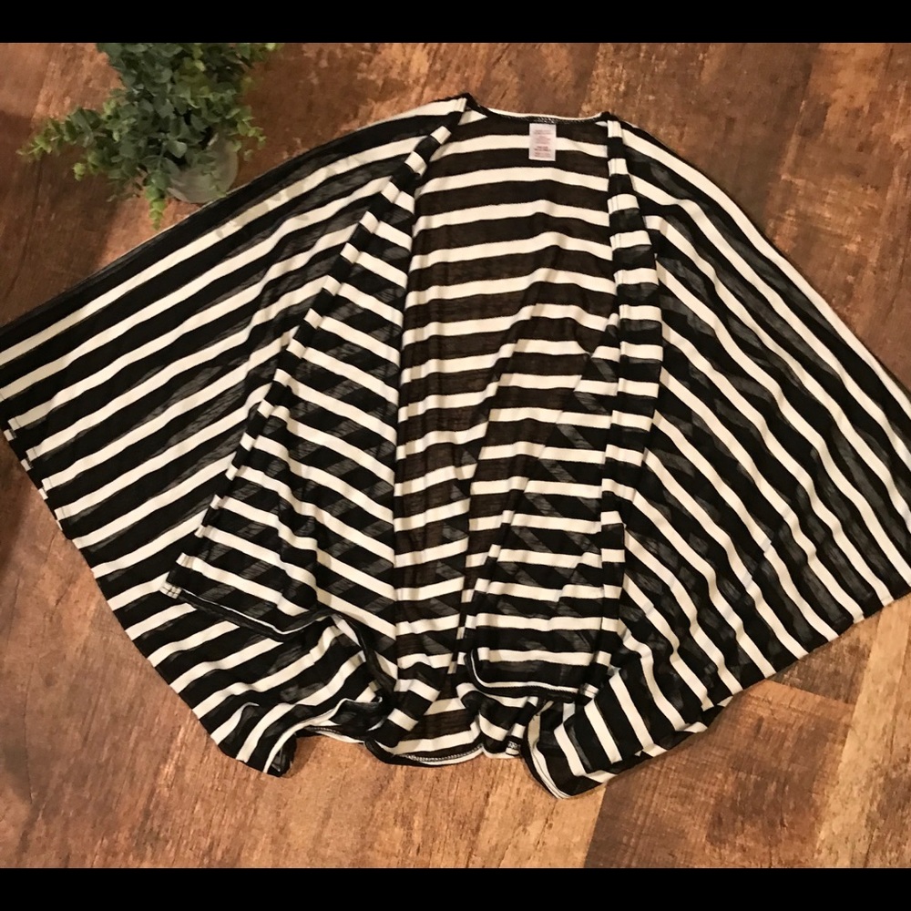 Black and White Kimono 💕